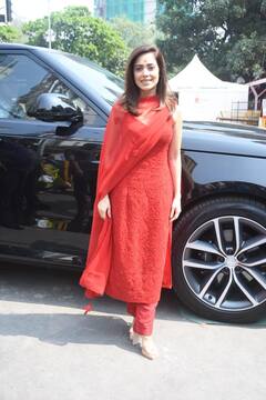 Nushrratt Bharuccha New Car: दिवाली से पहले नुसरत भरूचा ने दिया खुद को स्पेशल गिफ्ट, खरीदी रेंज रोवर