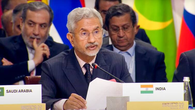 Dialogue and Diplomacy: Jaishankar Emphasizes the Importance of Dialogue in BRICS