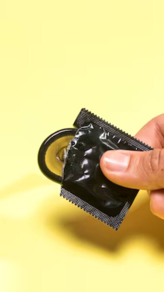 क्या दिल्ली के ड्राइवर कैब में अब भी रखते हैं कंडोम?