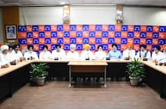 ਵੱਡੀ ਖ਼ਬਰ ! ਸ਼੍ਰੋਮਣੀ ਅਕਾਲੀ ਦਲ ਨੇ ਜ਼ਿਮਨੀ ਚੋਣਾਂ ਦਾ ਕੀਤਾ ਬਾਈਕਾਟ, ਵਰਕਿੰਗ ਕਮੇਟੀ ਦੀ ਮੀਟਿੰਗ 'ਚ ਲਿਆ ਗਿਆ ਫੈਸਲਾ