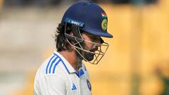 न्यूजीलैंड के खिलाफ पुणे टेस्ट में केएल राहुल के बाहर होने से खुश हुए फैंस? रिएक्शन वायरल