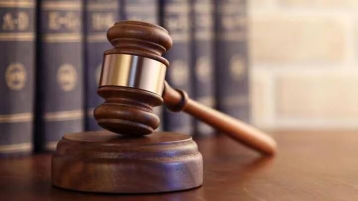 इसके अलावा आखिर में आपके पास बीमा लोकपाल में शिकायत करने का मौका होता है. बीमा लोकपाल आपकी समस्या को सुनकर उसका तुरंत समाधान भी करेगा. कैशलेस इलाज के लिए अस्पताल के मना करने पर आप इन तरीकों को आजमा सकते हैं.