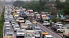 Chennai Diwali Traffic: தீபாவளி கொண்டாட, சொந்த ஊர் போறீங்களா ? எப்ப போலாம் எந்த வழியில போலாம் ?