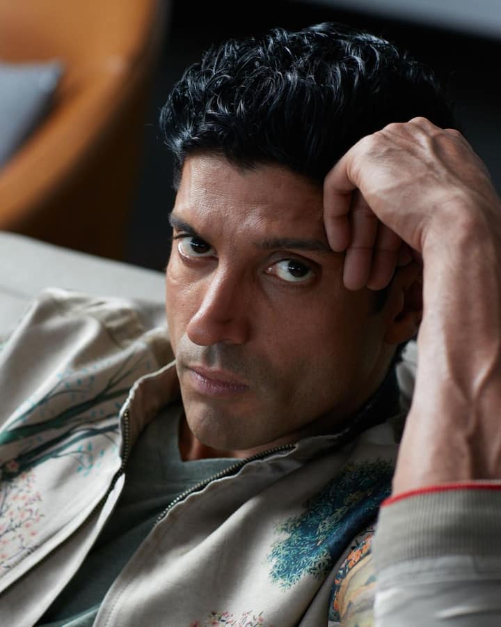 इस फिल्म को लेकर दिलचस्प बात ये कि जब फरहान अख्तर इस फिल्म के रिमेक को बनाने की सोच रहे थे तो उनके दिमाग में इस किरदार को निभाने के लिए जिस एक्टर का ख्याल आया वो ऋतिक रोशन थे.