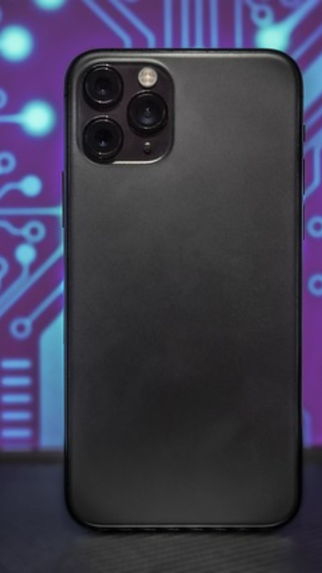 इसके अलावा iPhone 16 Pro Max के 1TB वेरिएंट की कीमत यहां पर लगभग 64,900 THB जो भारतीय मूल्य में करीब 184900 रुपये होती है.
