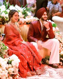 तलाक की अफवाहों के बीच Neha Kakkar ने पति Rohanpreet संग मनाई चौथी वेडिंग एनिवर्सरी, लाल जोड़े में दिखीं सिंगर