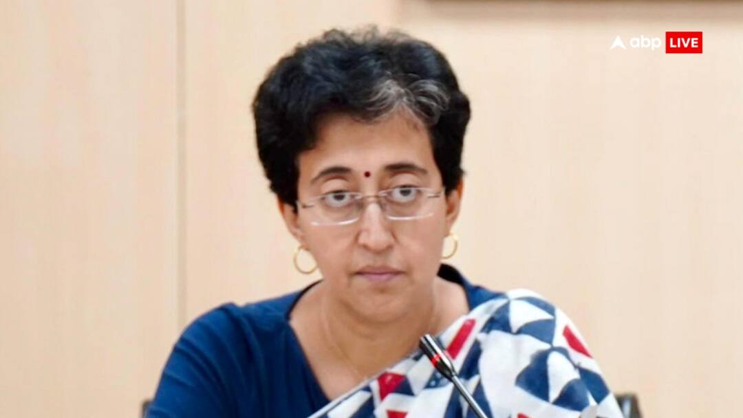 Delhi CM Atishi reaction on Arvind Kejriwal alleged attacked by BJP goons 'पदयात्रा के दौरान अरविंद केजरीवाल पर हमला', CM आतिशी बोलीं- जान लेना चाहती है BJP