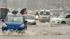 Cyclone Dana: ঝড় পাশ কাটিয়ে গেলেও, লাগাতার বৃষ্টিতে বেহাল কলকাতার বিভিন্ন জায়গা, দেখুন ছবিতে