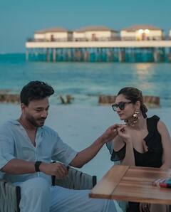 Ankita Lokhande Photos: समंदर किनारे पर पति विक्की जैन संग रोमांटिक हुईं अंकिता लोखंडे, ब्लैक ड्रेस में फ्लॉन्ट किया कर्वी फिगर