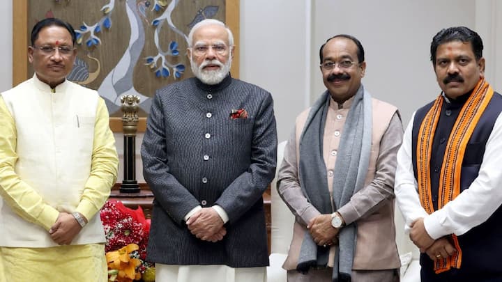 छत्तीसगढ़ सरकार ने महतारी वंदन योजना की अब तक 8 किस्तें जारी कर दी हैं. आज यानी 25 अक्टूबर को देश की राष्ट्रपति द्रौपदी मुर्मू छत्तीसगढ़ की महिलाओं को महतारी वंदन योजना की 9वीं किस्त जारी कर दी है.