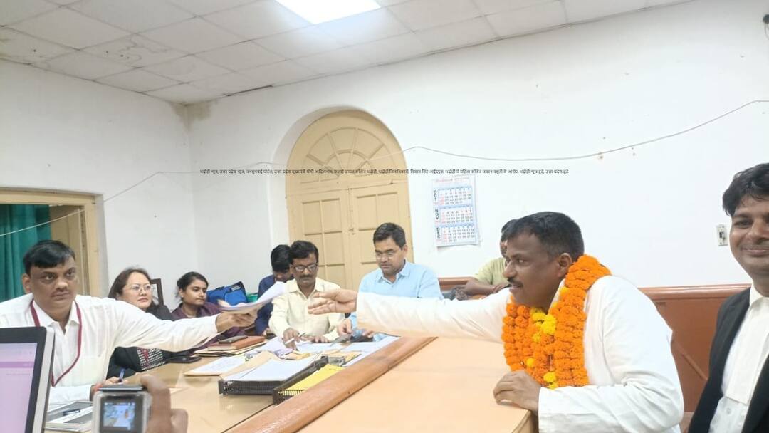 फूलपुर में कांग्रेस-सपा में नहीं थम रही रार! अब अजय राय और अविनाश पांडेय पर लगाए आरोप Phulpur Bypoll Election 2024 Suresh Yadav will File Nomination on Congress Ajay Rai ANN फूलपुर में कांग्रेस-सपा में नहीं थम रही रार! अब अजय राय और अविनाश पांडेय पर लगाए आरोप