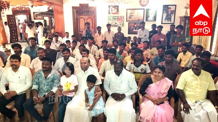tvk Vijay disgruntled More than 100 youths left tvk and joined pmk இப்போ என்னாச்சு? தவெகவில் இருந்து விலகி பாமகவில் இணைந்த 100க்கும் மேற்பட்ட இளைஞர்கள்