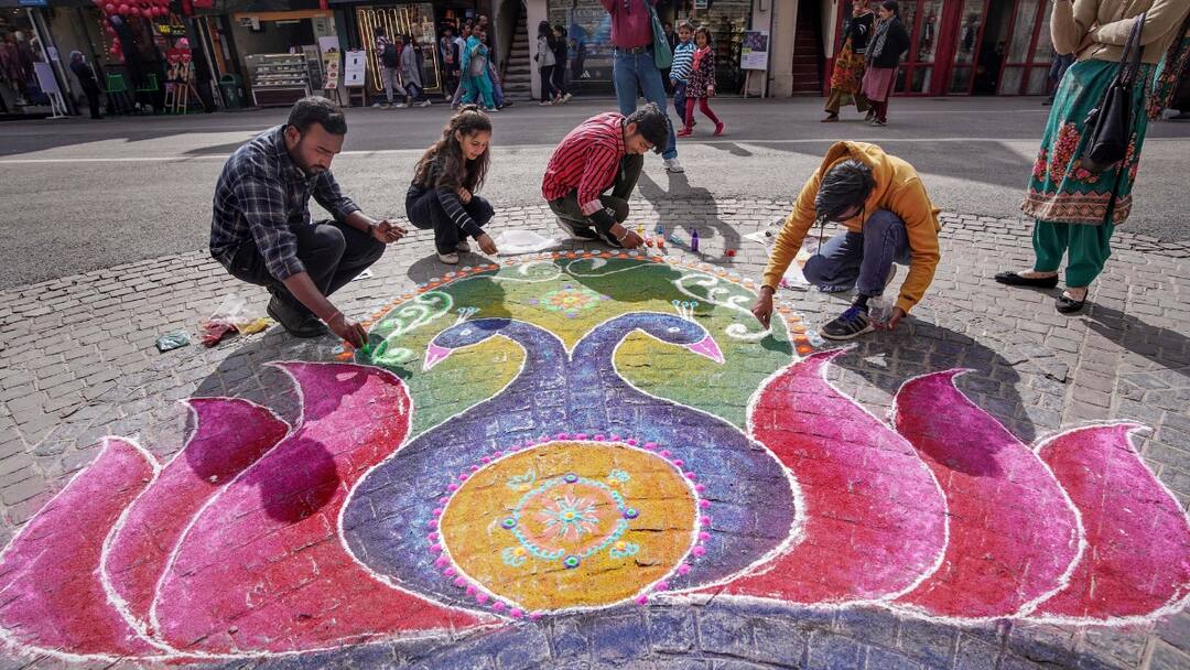 In Shimla For Diwali? You Can Burst Only Green Crackers, And For Just 2 Hours — Check Designated Time Shimla news DM Issues Strict Orders For Diwali 2024 Only Green Crackers Can Be Burst and For Just 2 designated Hours In Shimla For Diwali? You Can Burst Only Green Crackers, And For Just 2 Hours — Check Designated Time