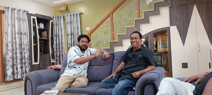 पॅडी दादा आणि धनंजयची नुकतीच कोल्हापुरात भेट झाली.