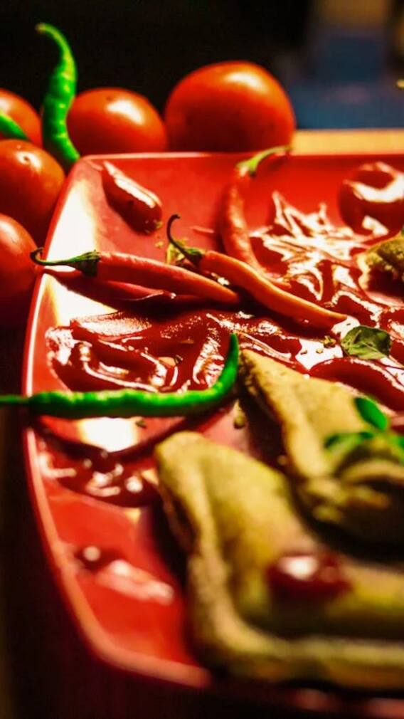 दुनिया के किस देश के लोग खाते हैं सबसे तीखा खाना?