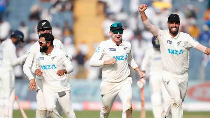 এর আগে ১৯৬৯ ও ২০০৩ সালে কিউয়িরা দুই বার এ দেশের মাটিতে সিরিজ় ড্র করলেও, এই প্রথমবার জয় পেল তাঁরা।