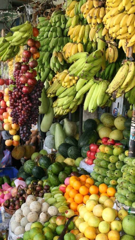 रात में कभी नहीं खाने चाहिए ये फल