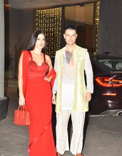 Diwali 2024: રેડ સાડીમાં દિવાળી પાર્ટીમાં રુમર્ડ બોયફ્રેન્ડ સાથે નતાશાએ મારી ધાસુ એન્ટ્રી, હાર્દિકની એક્સ વાઈફનો જોવા મળ્યો જલવો