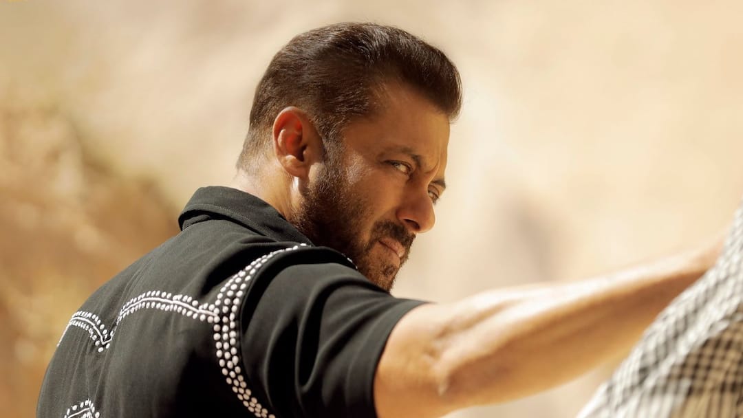 Salman Khan: রোহিত শেট্টির 'সিংঘম এগেন'-এ এবার চুলবুল পাণ্ডে হয়ে আসছেন সলমন খান? Is Salman Khan will act in Singham Again directed by Rohit Shetty Entertainment News Tollywood Salman Khan: রোহিত শেট্টির 'সিংঘম এগেন'-এ এবার চুলবুল পাণ্ডে হয়ে আসছেন সলমন খান?