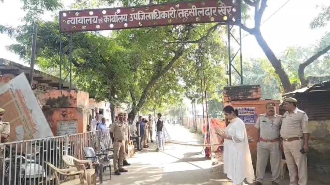 खैर उपचुनाव: जाट वोटर्स को साधने की तैयारी में BJP, तैयार किया ये खास प्लान Khair byelection 2024 BJP is preparing for Jat voters prepared plan for CM Yogi Rally ann खैर उपचुनाव: जाट वोटर्स को साधने की तैयारी में BJP, तैयार किया ये खास प्लान