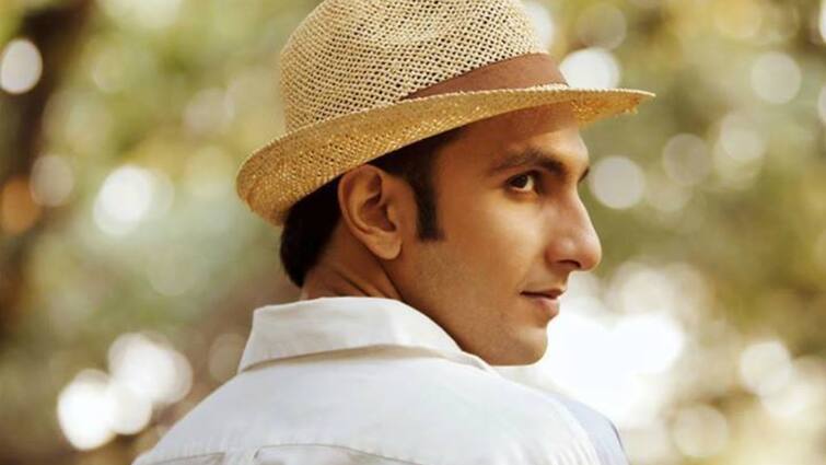 Director Vikramaditya Motwane Recalls Ranveer Singh Commitment For Lootera He Just Collapsed Director Vikramaditya Motwane Recalls Ranveer Singh's Daring Commitment For 'Lootera': 'He Just Collapsed And...'
