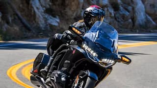 honda-gold-wing-tour-bike-toyota-fortuner-price-39-lakh-70-thousand-price-specifications Hondaની આ બાઇક લક્ઝરી કારને આપે છે ટક્કર,કિંમત Toyota Fortuner કરતાં પણ વધારે