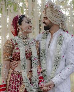 Surbhi Jyoti Wedding Pics: सुरभि ज्योति ने लाल जोड़ा पहन सुमित सूरी संग लिए सात फेरे, सामने आई कपल की पहली तस्वीरें