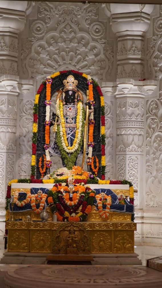 रामनगरी अयोध्या में दर्शन करने जाएं तो ये चीजें जरूर देखें