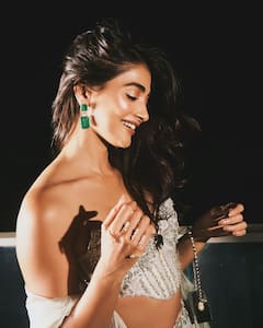 Pooja Hegde : బుట్టబొమ్మ హాట్​గా మారితే.. పూజా హెగ్డే దీపావళి 2024 లుక్ చూశారా ?