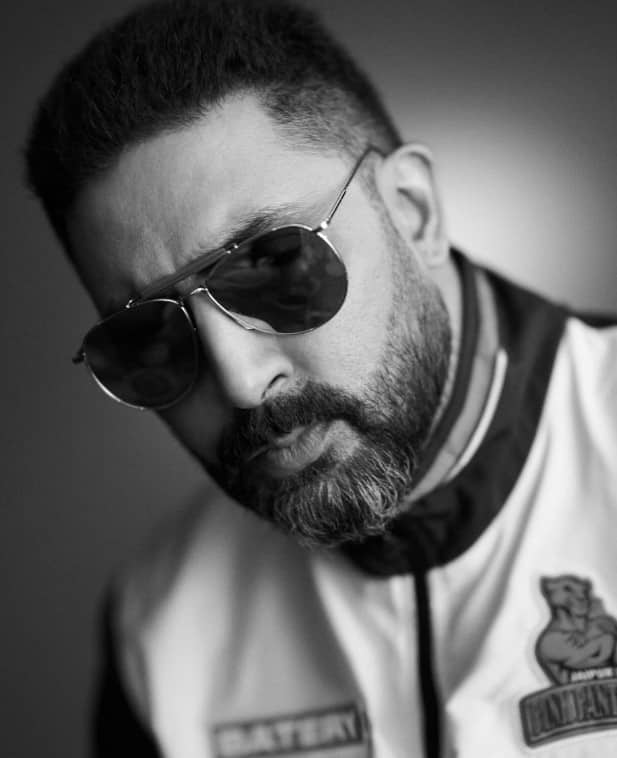 Abhishek Bachchan Affairs: બોલિવૂડ એક્ટર અભિષેક બચ્ચન આ દિવસોમાં પોતાના અંગત જીવનને લઈને ચર્ચામાં છે. જો રિપોર્ટ્સનું માનીએ તો અભિષેક બચ્ચનનું નામ અભિનેત્રી નિમરત કૌર સાથે જોડાયેલું છે. જો રિપોર્ટ્સનું માનીએ તો નિમરતના કારણે જ તેની અને ઐશ્વર્યા વચ્ચે સંબંધોમાં તણાવ આવ્યો છે.