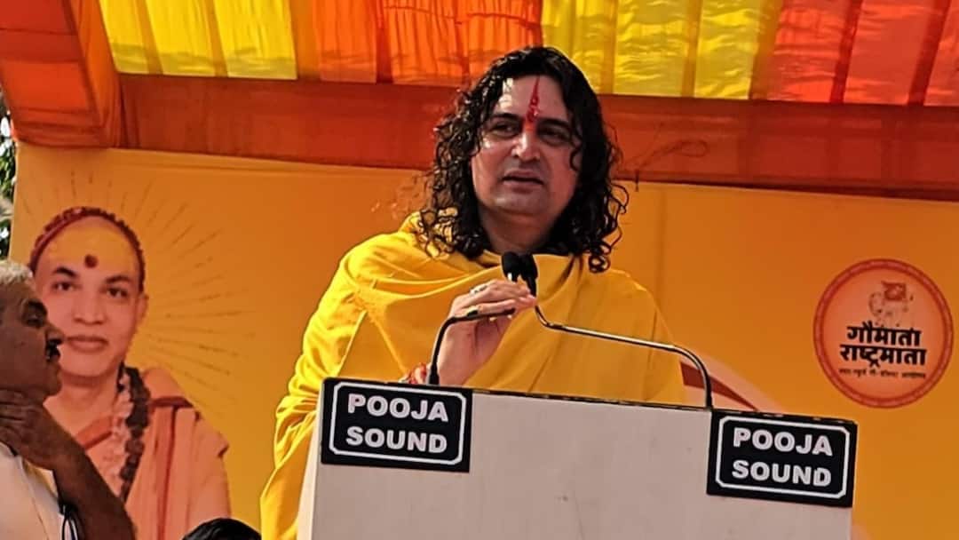 Jaipur: अजान को लेकर BJP विधायक बालमुकुंद आचार्य का विवादित बयान, कहा- 'ये 5 टाइम की भारी समस्या...' Balmukund Acharya Controversial statement regarding Azaan BJP MLA from Hawamahal Jaipur Jaipur: अजान को लेकर BJP विधायक बालमुकुंद आचार्य का विवादित बयान, कहा- 'ये 5 टाइम की भारी समस्या...'