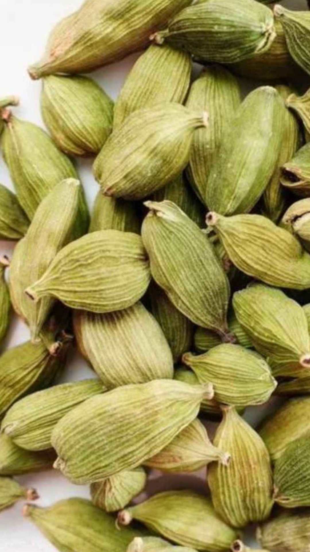 সাধারণত, দিনে ১টি বা ২টি এলাচ খাওয়া সুরক্ষিত বলে মনে করা হয়