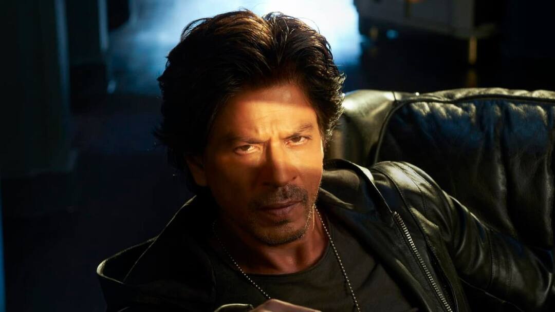 Shah Rukh Khan: চিত্রনাট্যই পড়ে দেখেননি শাহরুখ, কোন ছবির পরিচালকের নাম শুনেই রাজি হয়ে গিয়েছিলেন কিং খান? Shah Rukh Khan agreed to do Kal Ho Na Ho without reading the script Entertainment News Bollywood Shah Rukh Khan: চিত্রনাট্যই পড়ে দেখেননি শাহরুখ, কোন ছবির পরিচালকের নাম শুনেই রাজি হয়ে গিয়েছিলেন কিং খান?