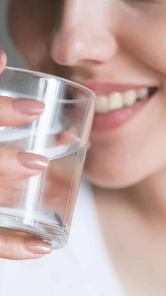 પ્રેગ્નન્સીમાં કેટલું પાણી પીવું જોઇએ