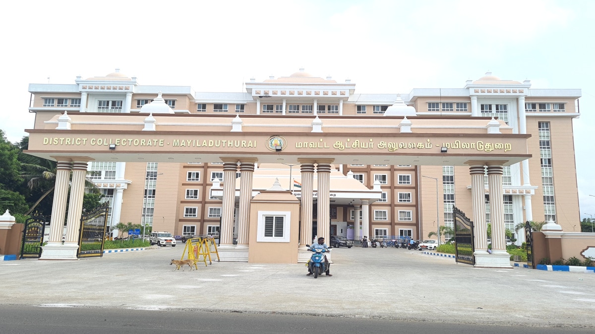 சட்டநாதபுரம் ஊராட்சி மன்ற தலைவர் பதவி நீக்கம் - ஆட்சியர் அதிரடி