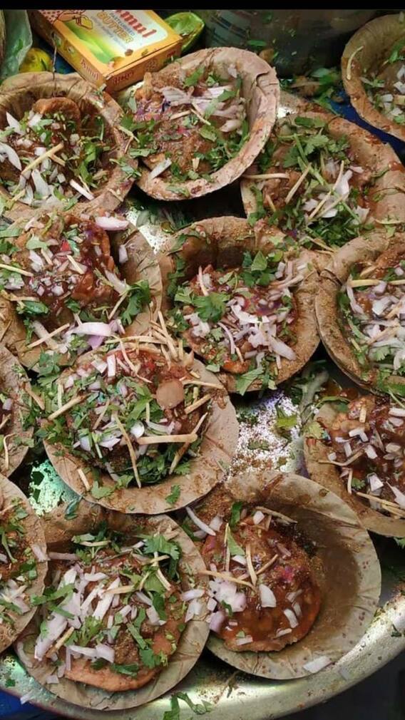 दिल्ली में एक बार जरूर लें सिविल लाइंस की फत्ते की कचौड़ी का स्वाद