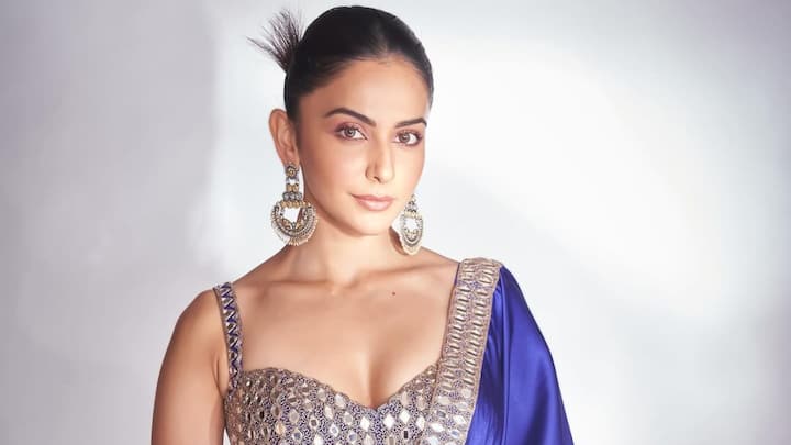 Rakul Preet treated fans with pictures in a blue-silver saree giving the best Diwali vibe.