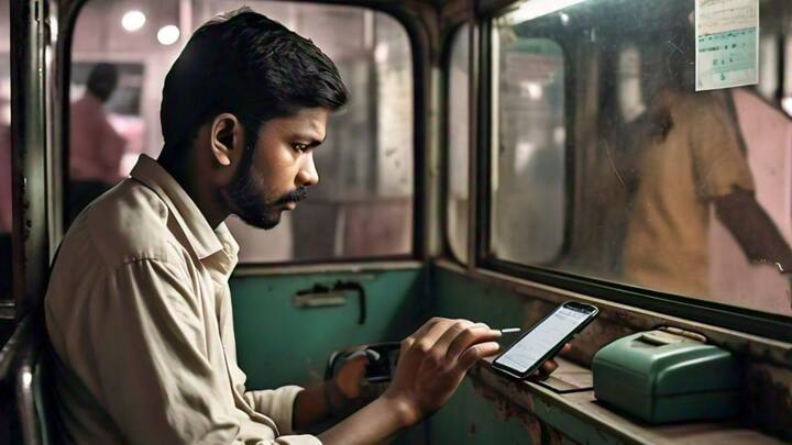 अगर आपको ट्रेन में टिकट नहीं मिलता है तो आपको बसों की तरफ रूख करना है. दिवाली के वक्त किराए में बढ़ोतरी तो मिलेगी, लेकिन अगर आप नए नंबरों से रजिस्ट्रेशन कर ऑनलाइन बस टिकट बुक करते हैं तो आपको अच्छा खासा डिस्काउंट मिल जाता है.