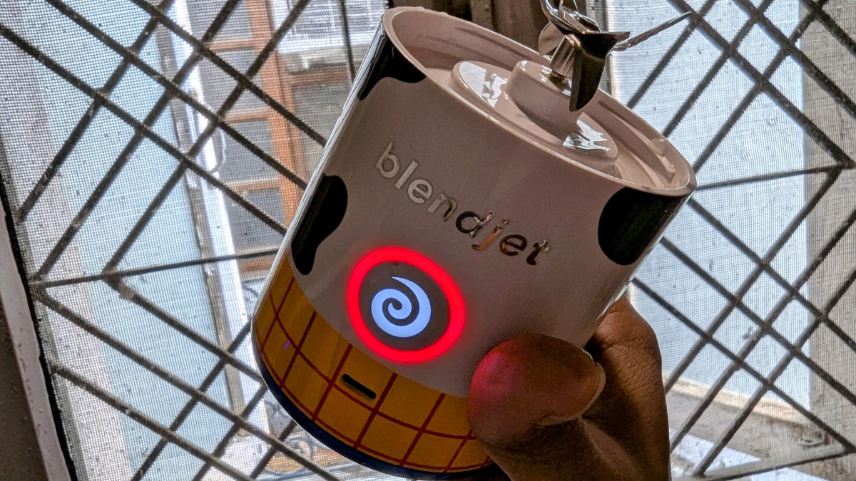 BlendJet 2 Review: Right Mix Of Safety & Design, With A Dollop Of Pocket-Friendliness