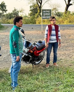 Panchayat Season 4 Shooting:  पंचायत-4 च्या शुटींगला सुरुवात, पाहा सेटवरचे धम्माल फोटो