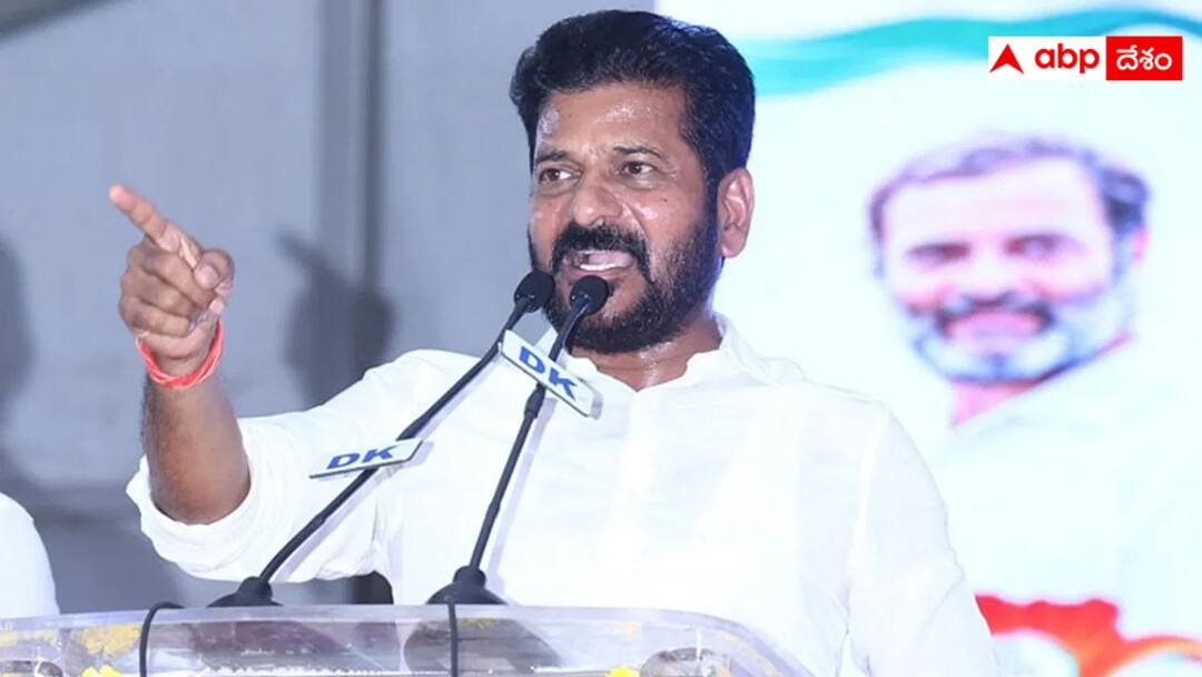 Revanth Reddy Chit Chat why Raj Pakala ran away if nothing was done Revanth Reddy: ఏమీ చేయకపోతే రాజ్‌ పాకాల ఎందుకు పారిపోయారు? - ఫామ్‌హౌస్ కేసుపై రేవంత్ సూటి ప్రశ్న