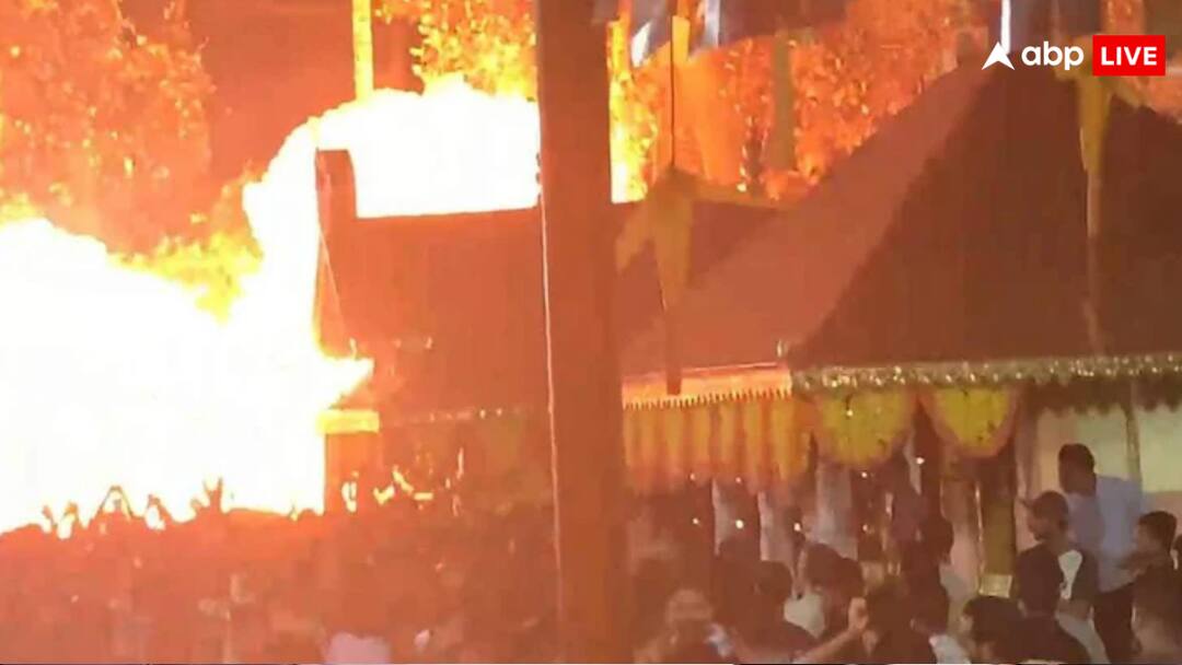 दीवाली से पहले पटाखों में हुआ ऐसा धमाका, वीडियो देखकर कांप उठेंगे आप, 150 से ज्यादा घायल Kerala: Firecrackers exploded during fireworks in the temple, more than 150 people injured See video दीवाली से पहले पटाखों में हुआ ऐसा धमाका, वीडियो देखकर कांप उठेंगे आप, 150 से ज्यादा घायल