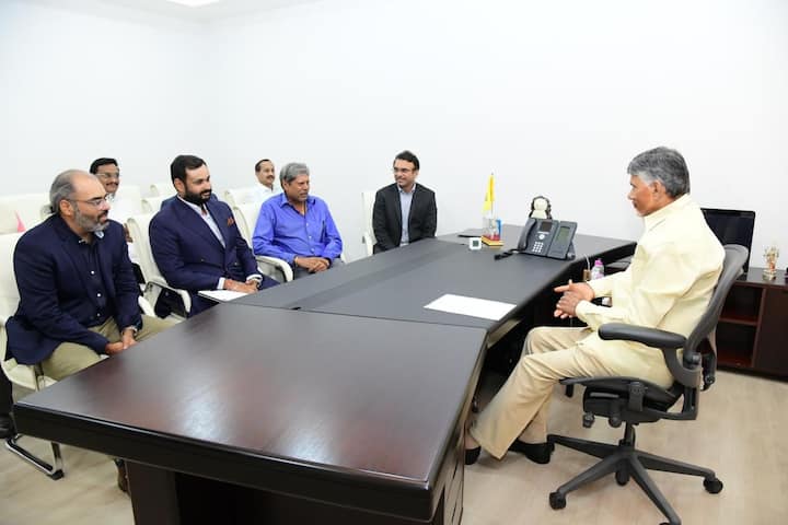 గోల్ఫ్ కోర్స్ క్లబ్ ఏర్పాటుతో రాష్ట్ర యువత గోల్ఫ్ పై ఆసక్తి పెంచుకుని, ఈ ఆటలో కొత్త క్రీడాకారులు పుట్టుకొస్తారని చంద్రబాబు పేర్కొన్నారు. తద్వారా రాష్ట్రంలో ఆటలకు మరిన్ని అవకాశాలు వస్తాయని ఆకాంక్షించారు.
