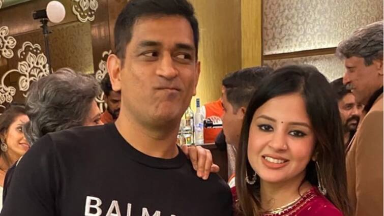 धोनी और साक्षी के बीच डेटिंग और ना करने को लेकर तीखी बहस, पत्नी ने कही ऐसी बात कि हैरान रह गए माही
