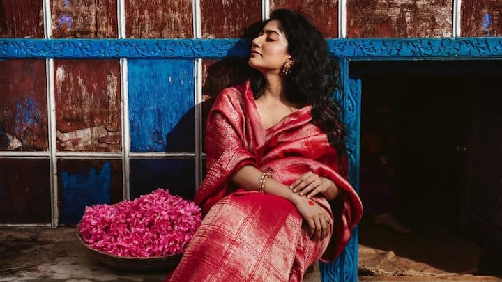 Sai Pallavi is known for blending elegance and simplicity, here are some saree looks from her wardrobe that serve as perfect inspiration.