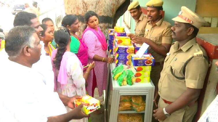 Salem Central Jail Prison Bazaar Sales of Diwali sweets are booming - TNN Salem Central Jail: கைதிகளால் நடத்தப்படும் “பிரிசன் பஜார்” கடையில் தீபாவளி ஸ்வீட் விற்பனை அமோகம்