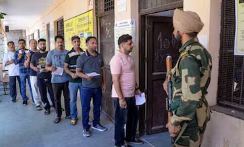 ਪੰਜਾਬ 'ਚ ਨਾਮਜ਼ਦਗੀਆਂ ਵਾਪਸ ਲੈਣ ਦਾ ਆਖਰੀ ਦਿਨ, 4 ਵਿਧਾਨ ਸਭਾ ਸੀਟਾਂ 'ਤੇ ਹੋਣੀਆਂ ਜ਼ਿਮਨੀ ਚੋਣਾਂ, ਸ਼ਾਮ ਨੂੰ ਜਾਰੀ ਹੋਣਗੇ ਚਿੰਨ Last day to withdraw nominations in Punjab, by-elections to be held on 4 assembly seats ਪੰਜਾਬ 'ਚ ਨਾਮਜ਼ਦਗੀਆਂ ਵਾਪਸ ਲੈਣ ਦਾ ਆਖਰੀ ਦਿਨ, 4 ਵਿਧਾਨ ਸਭਾ ਸੀਟਾਂ 'ਤੇ ਹੋਣੀਆਂ ਜ਼ਿਮਨੀ ਚੋਣਾਂ, ਸ਼ਾਮ ਨੂੰ ਜਾਰੀ ਹੋਣਗੇ ਚਿੰਨ