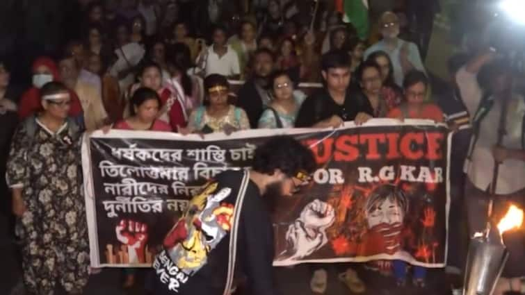 Junior Doctors Demand Justice for RG Kar Victim: A Protesting Rally in Kolkata