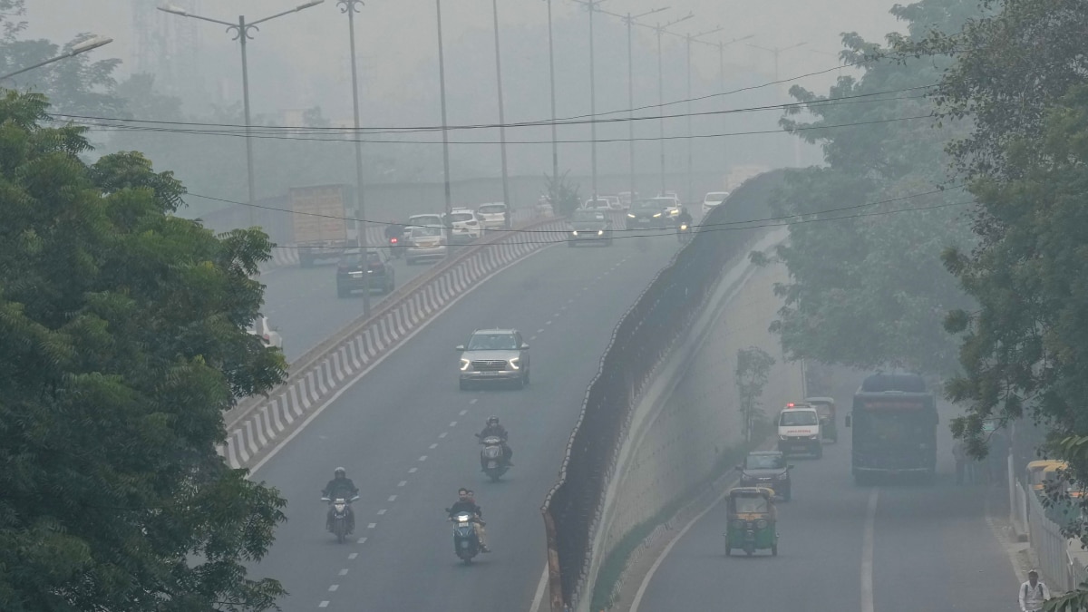 Bihar AQI: बिहार में दिवाली पर जमकर आतिशबाजी, कई जिलों में ‘जहरीली’ हुई हवा, जानें अपने शहर का हाल