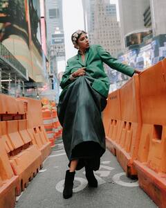 Manchu Lakshmi Prasanna : హాట్ ఫోటోషూట్ చేసిన మంచు లక్ష్మీ.. టాటూ కనిపించేలా ఫోజులిచ్చిందిగా